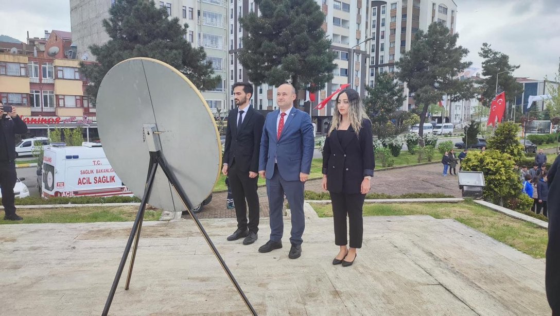 23 Nisan Ulusal Egemenlik ve Çocuk Bayramı Dolayısıyla Doğu Gözaçan Parkı Atatürk Anıtı'na Çelenk Sunuldu. 