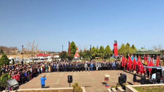 İlçemizde 18 Mart Çanakkale Zaferi ve Şehitleri Anma Günü Programı ve Çelenk Sunma Töreni Yapıldı.
