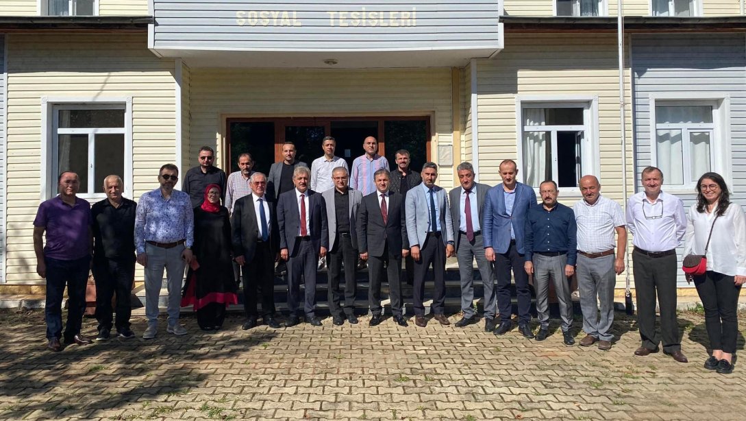 Okul/Kurum Müdürlerimizle Sabancı Öğretmenevi | Beşikdüzü Adacık Öğretmenevi Sosyal Tesislerinde Bir Araya Geldik